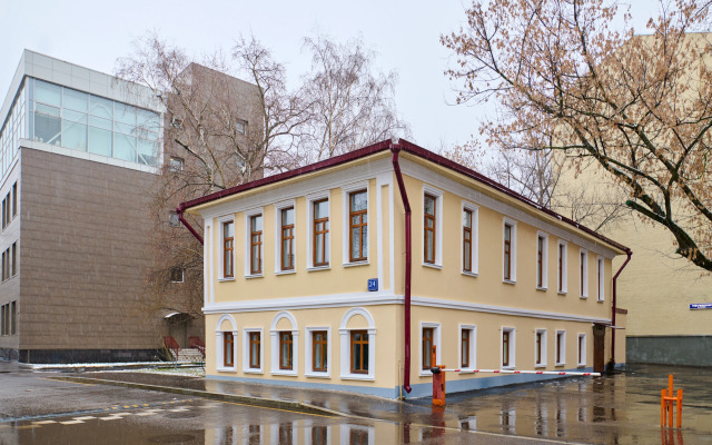 Dom Khudozhnikov Korovinykh Mini-hotel