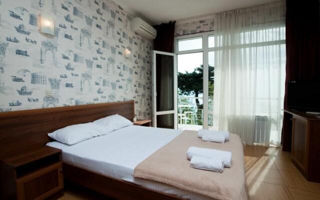 Anzhelika-Albatros Hotel
