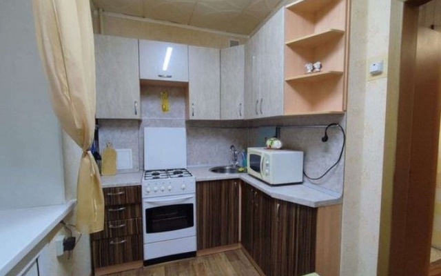 Квартира двухкомнатная Суворова 128