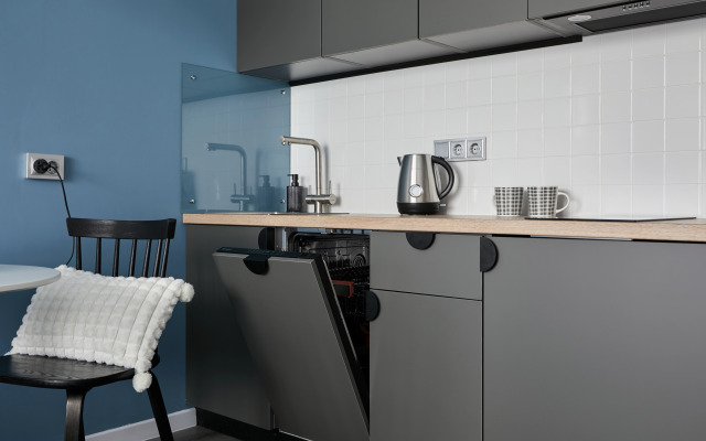 Апартаменты MyHomeYourHome на Проспекте Буденного д.15