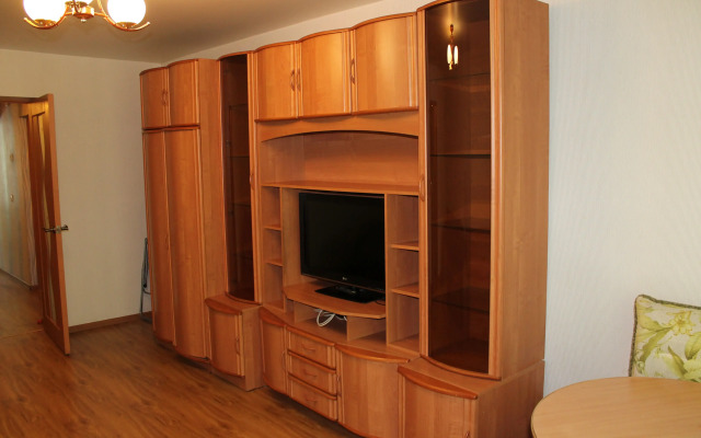 Апартаменты Квартира Двухкомнатная на Каляева 19