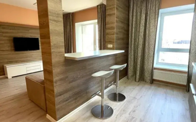 Апартаменты на Комсомольском проспекте, 80Е