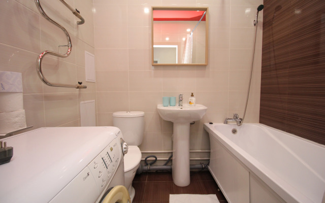 Uyutnaya studiya na Titova 255/2 Flat