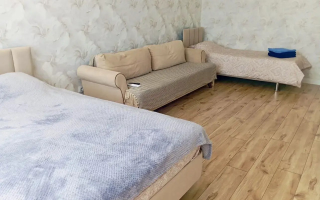 Квартира на Автомобилистов 13