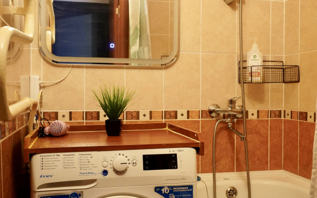 Na Ordzhonikidze 30 flat