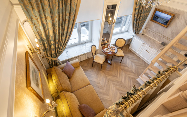 Апартаменты KeysSpb на Невском St3