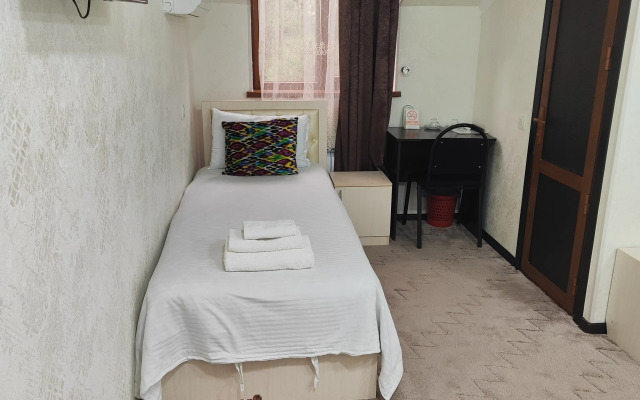 Suzani Samarkand Hostel