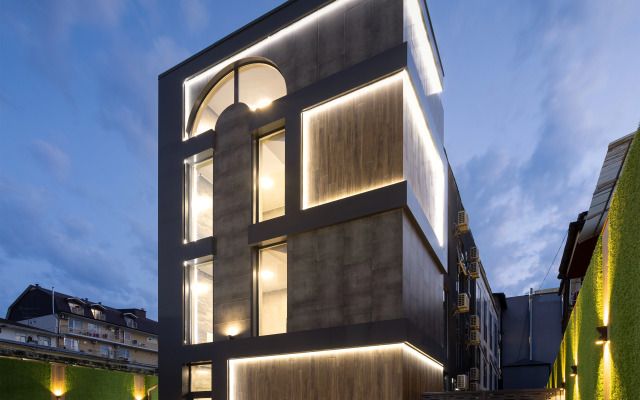 Zara Hotel