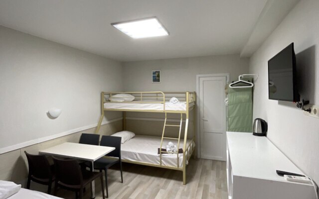 GNEZDO-ORLOVKA Guest House