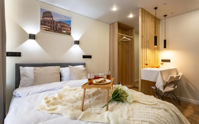 Апартаменты Студия Улучшенная с Дизайнерским Ремонтом