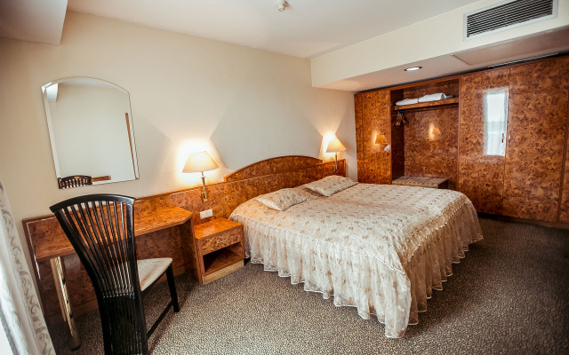 Shodlik Palace Hotel