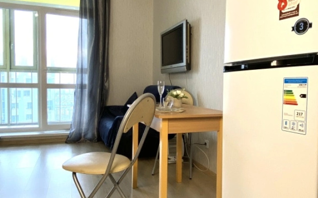 Apartamenty S Balkonom Na Revolyutsii 52b