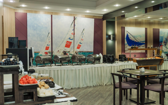 Greis Nebug Kalipso Hotel