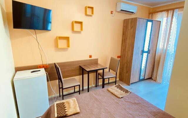 Vinogradny Dvorik Guest House