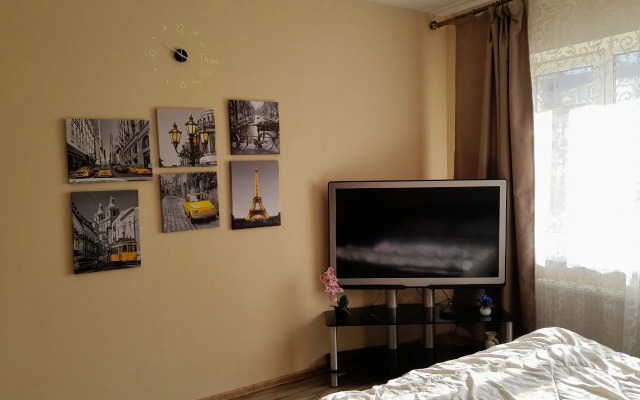 Квартира на Очеретина 12