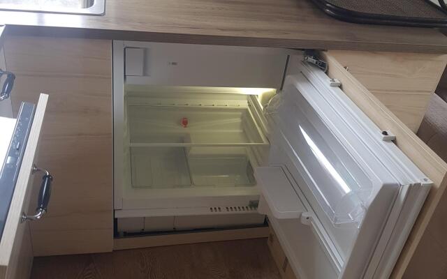 Sisayd Na 65 Let Pobedi Apartments