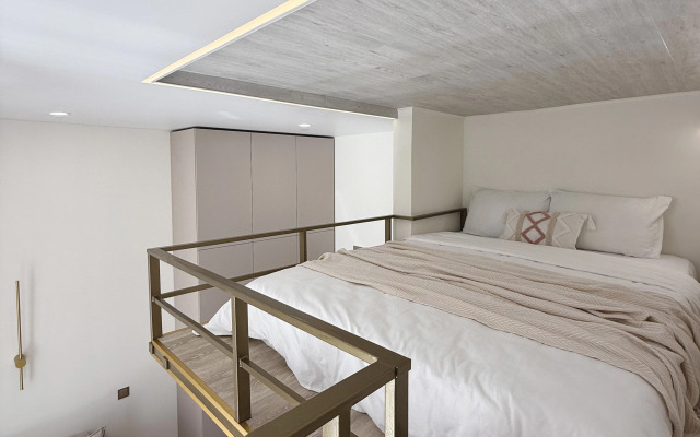 Апартаменты Двухуровневая студия KrasLoft в ЖК Преображенский на 4 человек