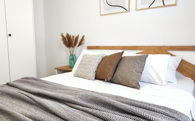 Panda Home v Serdtse Sibiri s vidom na gorod s vysoty Apartments