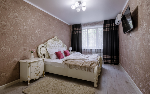 Green FOX Na Ulice Savushkina 37/1 Apartments