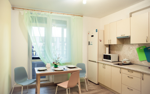 V Spb Na Kremenchugskaja 9k1 Apartments