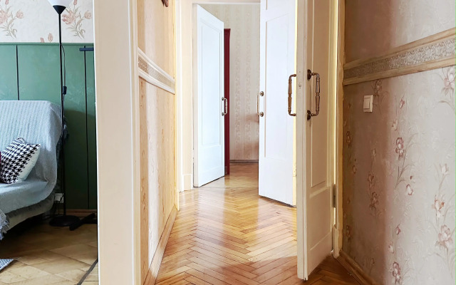 Chetyrekhkomnatnaya Natali Apart V Tsentre Moskvy Flat
