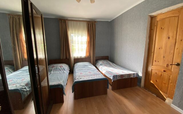 Chastny Sektor U Morya Private House