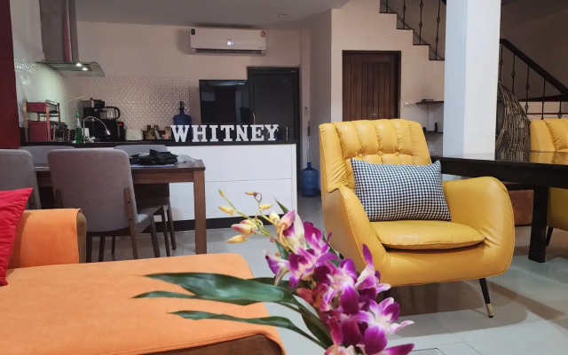 Villa Whitney