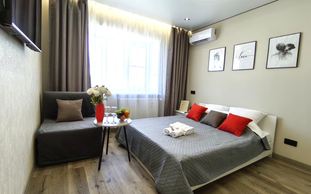 Stilnaya I Uyutnaya Ryadom S Tsentrom Flat