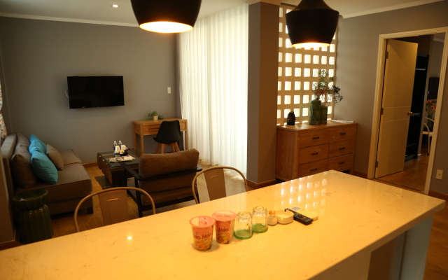 Kaka  Hotel