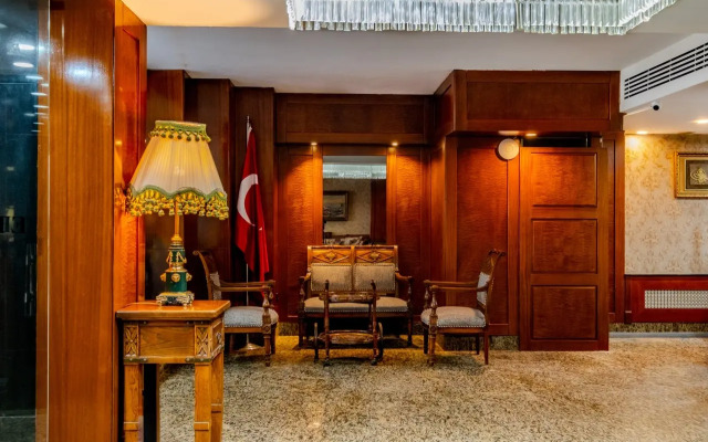Peak Star Hotel