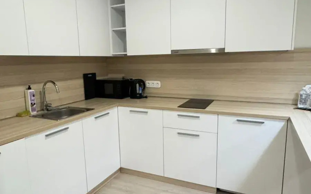Apart-' Yes, apartments by botanical garden