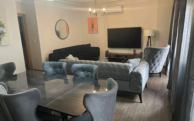 Отель Solo Suites