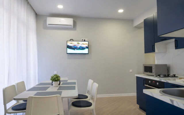 Yevrotreshka na Rakhmaninova Flat