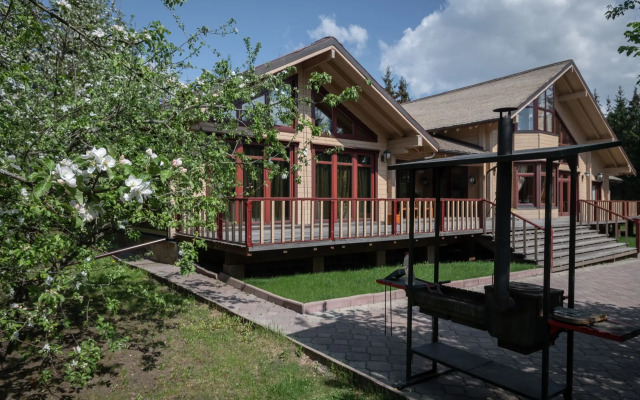 Lesnoy Villa Guest House