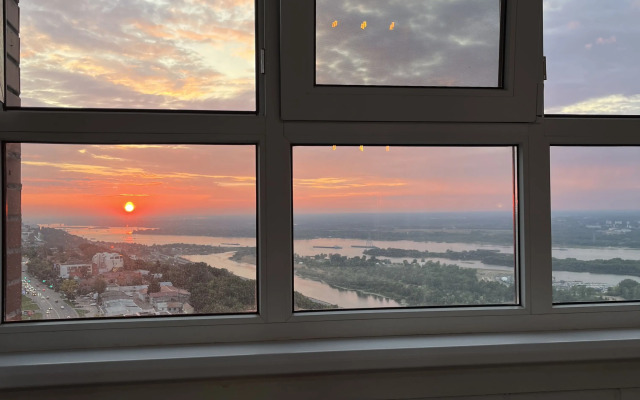 S prekrasnym vidom na Volgu Flat