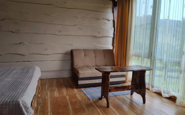 Robinzon04rus Guest House