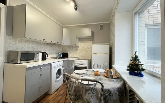 Квартира м. Парк Культуры Красная Роза Уютная с балконом