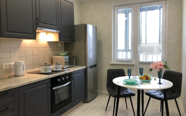 Stilnaya Kvartira S Dizaynerskim Remontom Flat