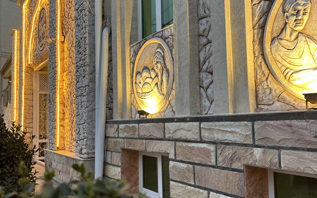 Ideal Hotel