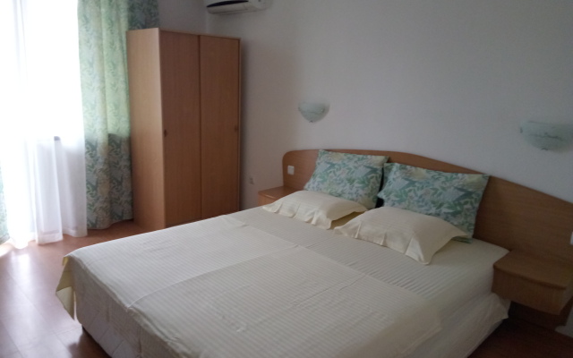 Bellehouse Guest House