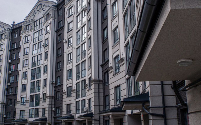 Prussia V Starinnom Stile Vozle Ozera Flat