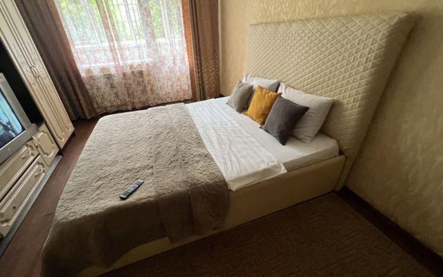 Апартаменты Буденного 13