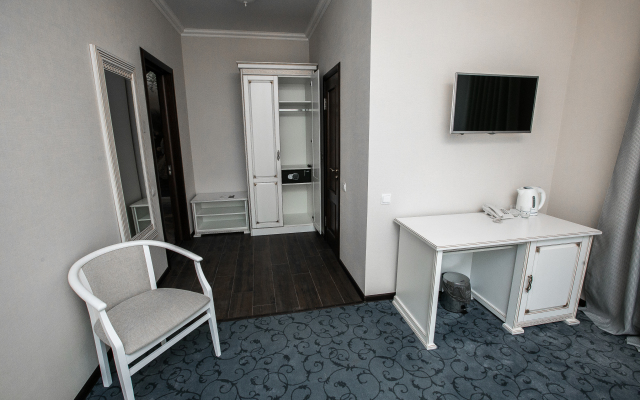 Bunin Hotel