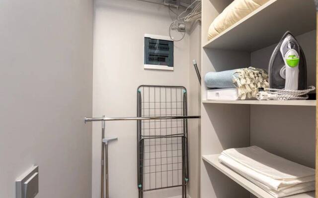 4.16 Studio Iskra 2 Flat
