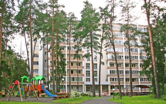 Apartments Yakhontovy Les