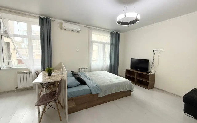 Na Baumana 8 Apartments