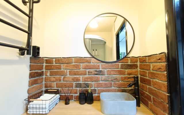 Kino Apartament Na Komsomolskoy Apartments