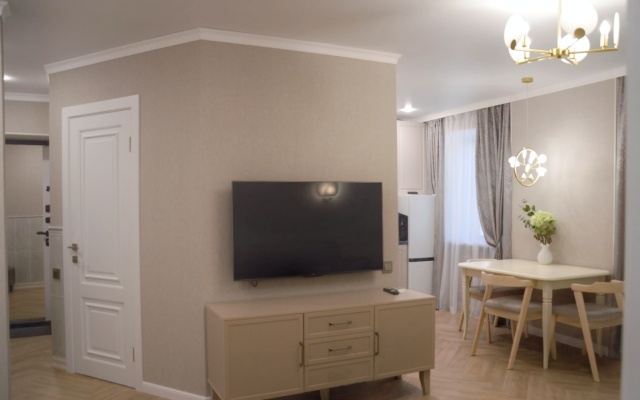 U ozera Flat