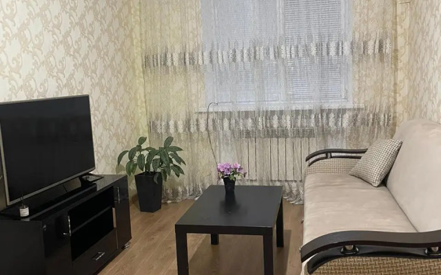 Uyutnaya Kvartira U Morya V Tsentre Flat