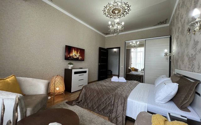 Апартаменты Le Majestic Lux возле Парка by Sutki26